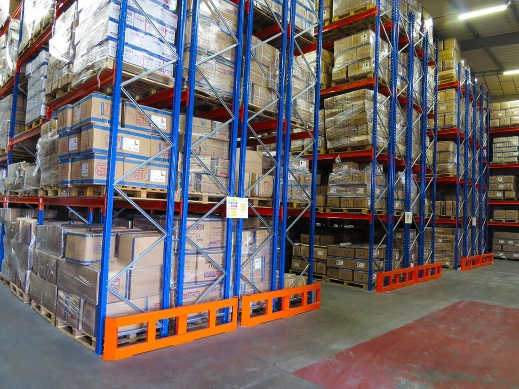 pallet-racking-systems-telford Pallet racking systems installed in a facility in Telford by Teepee Materials Handling